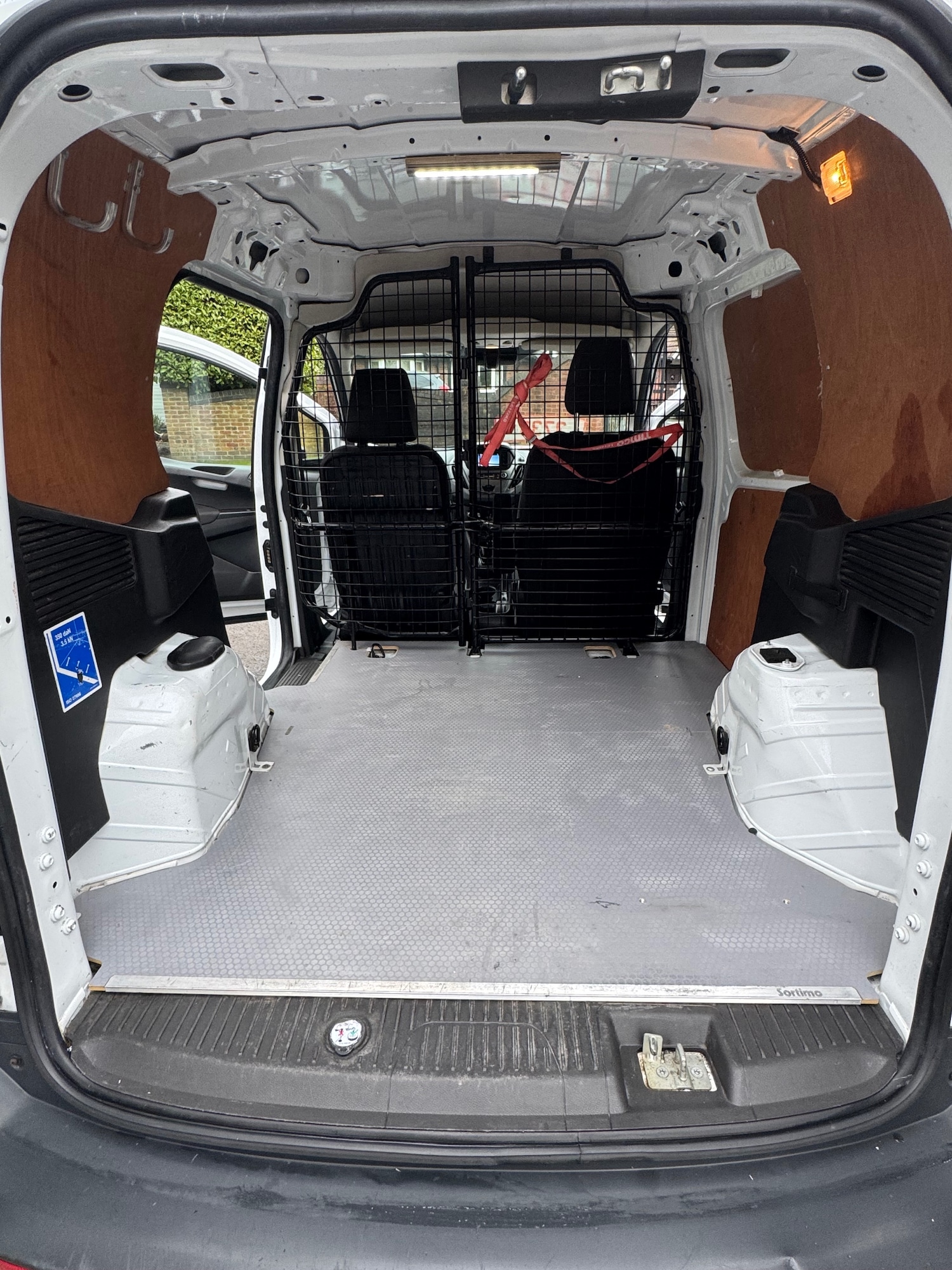 Used Ford Transit Courier 2019 for sale - 77154609: Photo 20