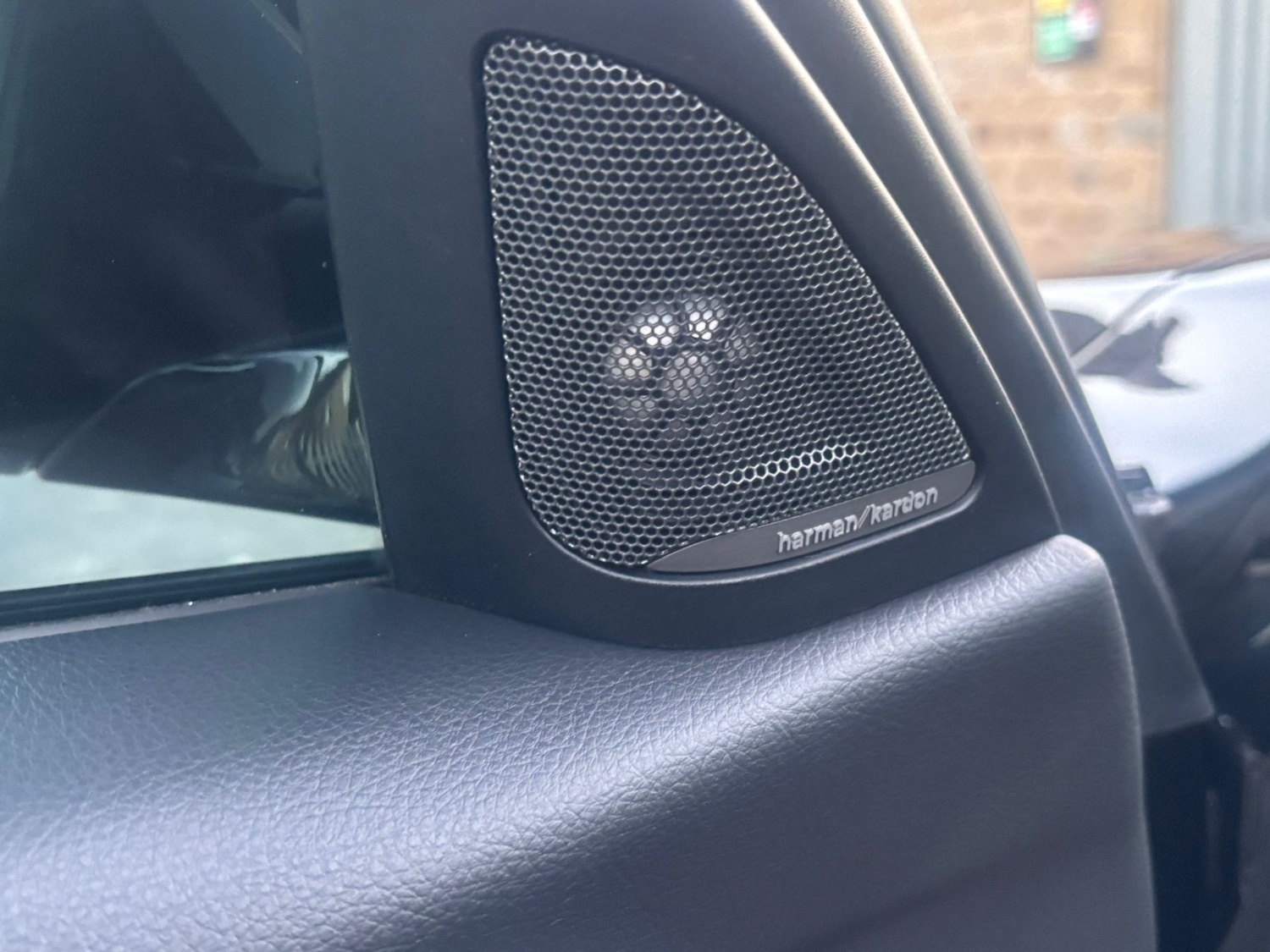 Used BMW 3 Series 2017 for sale - 75401334: Photo 11