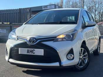 Used Toyota Yaris 2015 for sale - 74284868: Photo