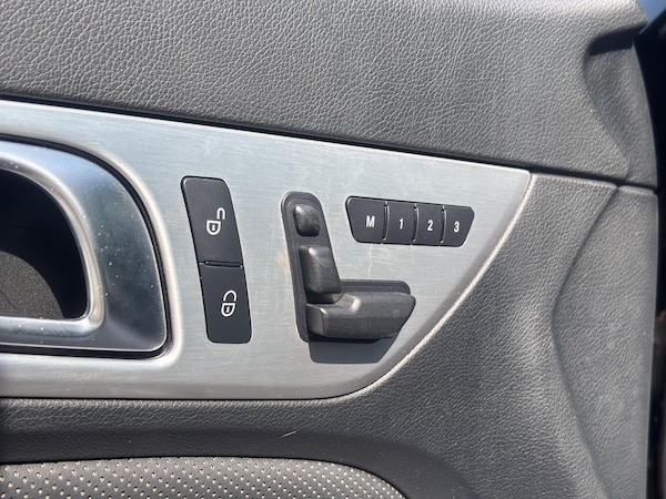 Used Mercedes-Benz SLK 2013 for sale - 74622430: Photo 26