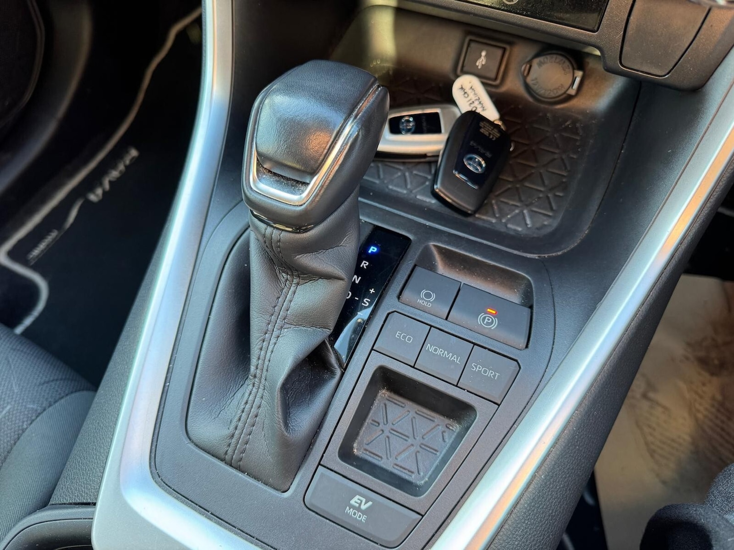 Used Toyota RAV4 2021 for sale - 77116057: Photo 38