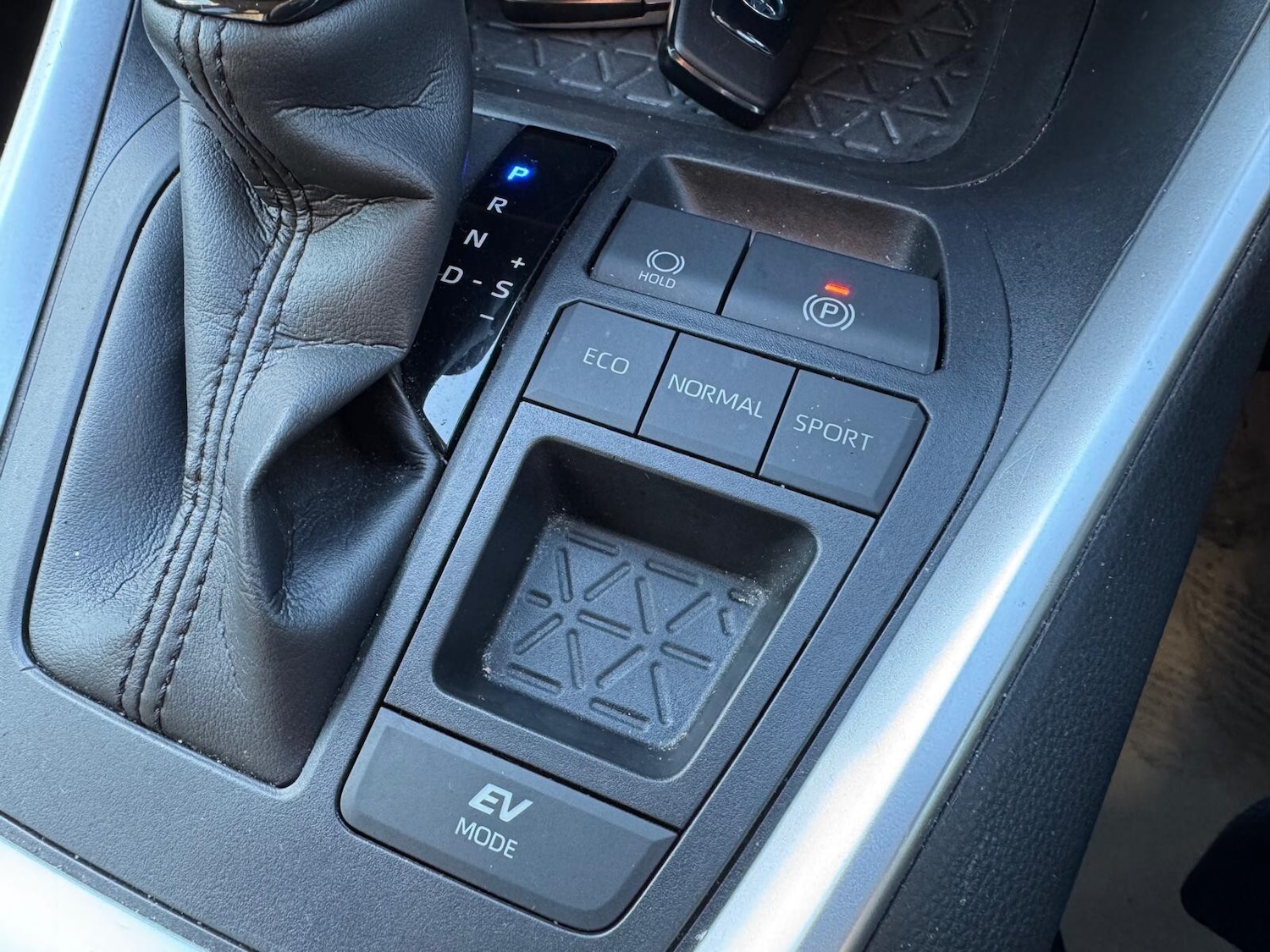 Used Toyota RAV4 2021 for sale - 77116057: Photo 39