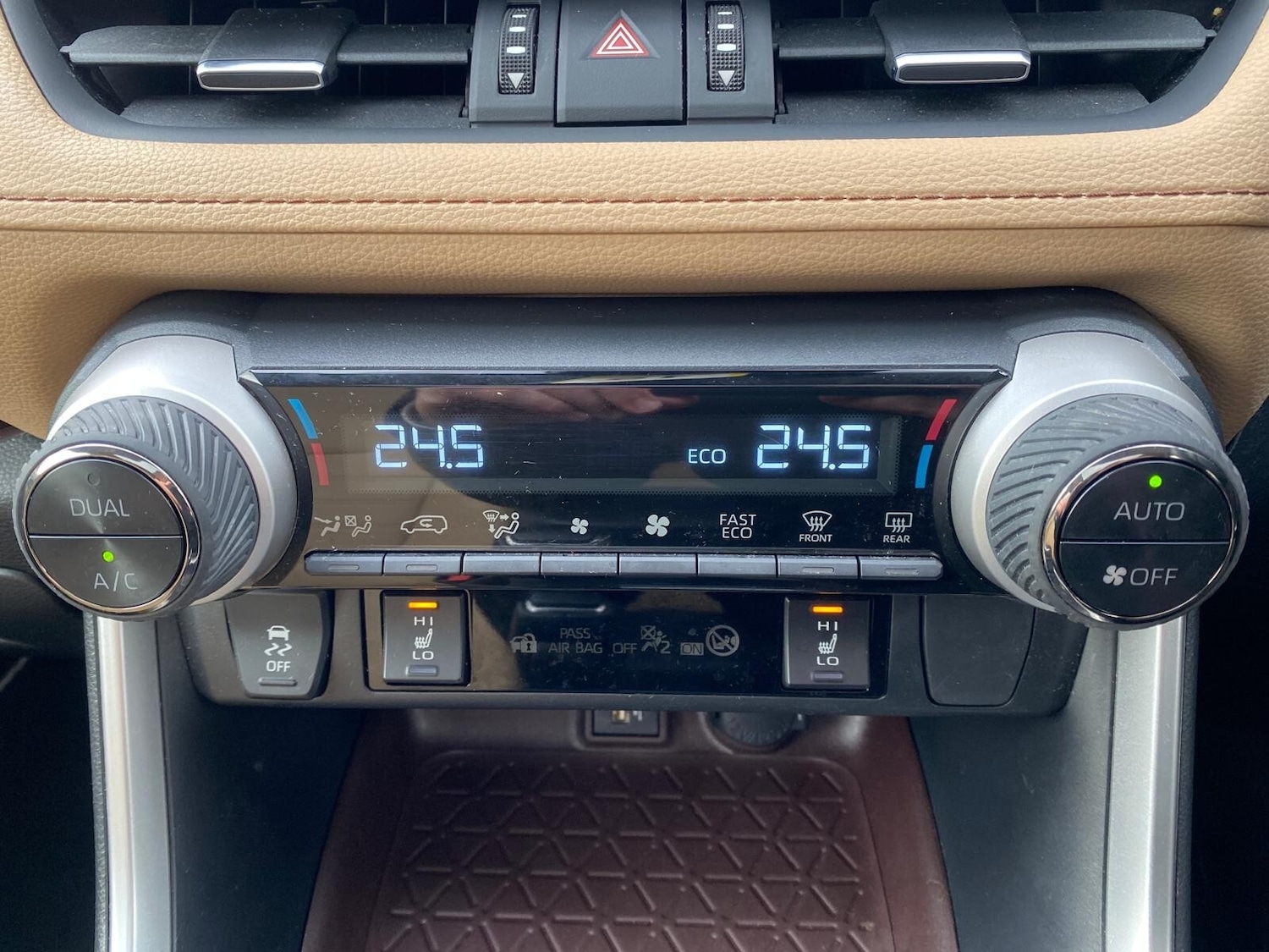 Used Toyota RAV4 2023 for sale - 77640757: Photo 40