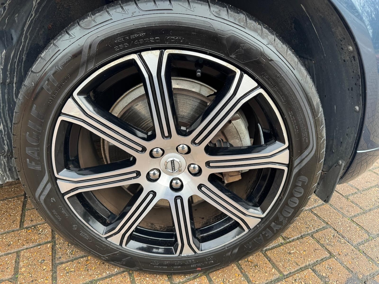 Used Volvo XC60 2017 for sale - 76874177: Photo 17