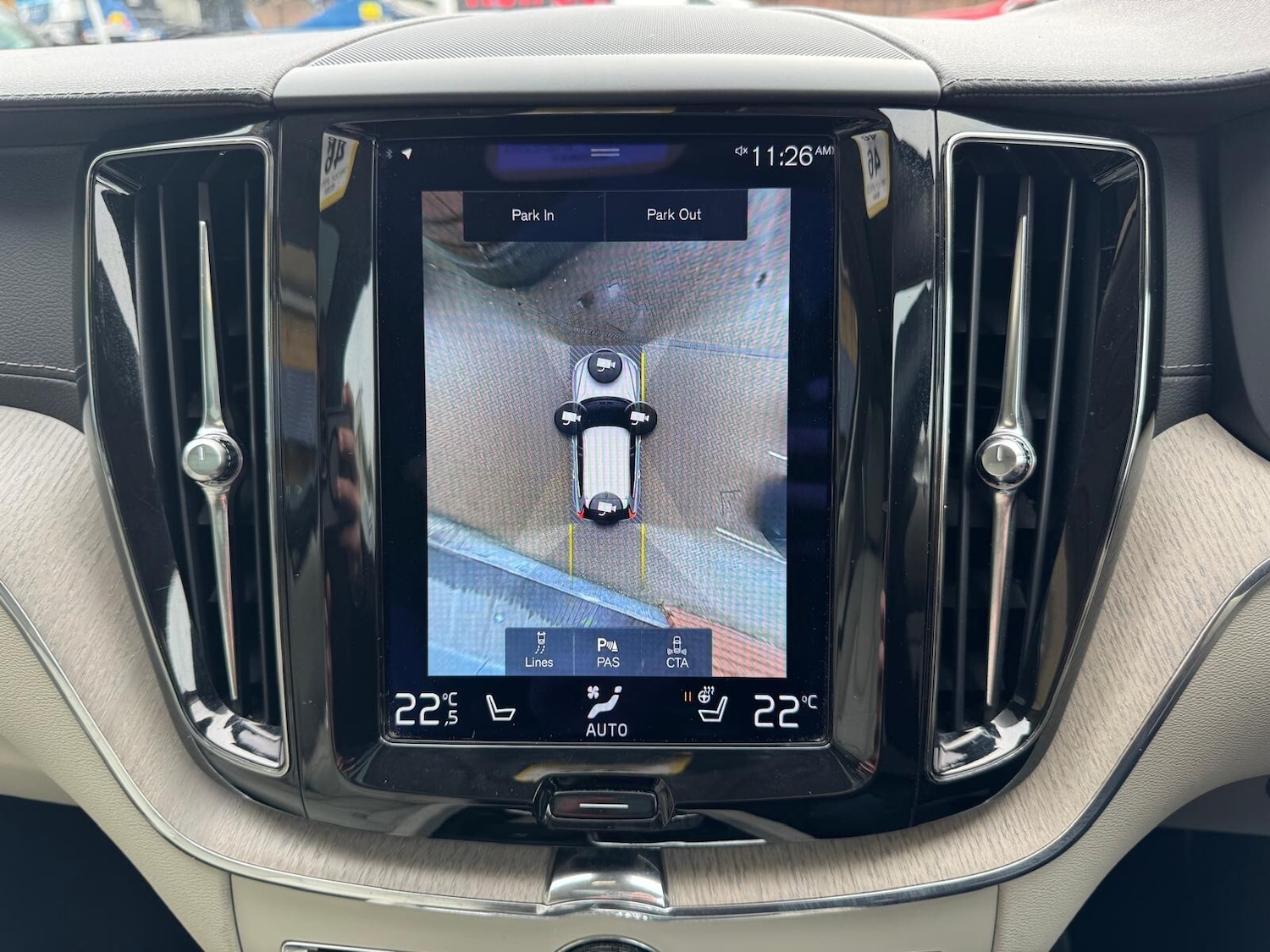 Used Volvo XC60 2017 for sale - 76874177: Photo 44