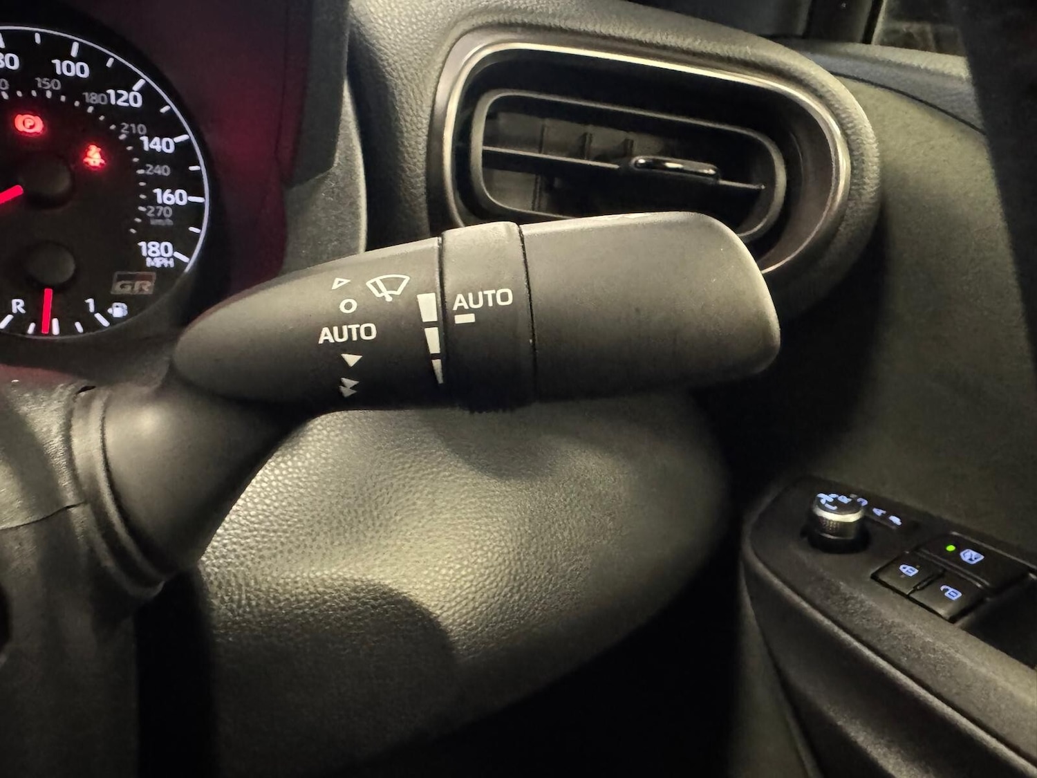 Used Toyota Yaris 2022 for sale - 77461847: Photo 33