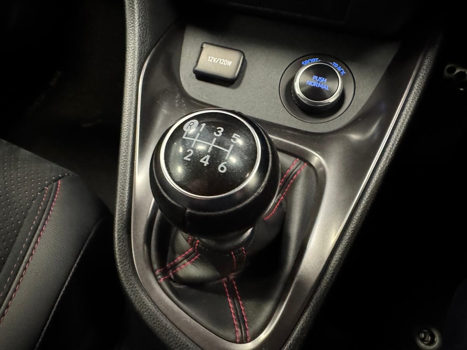 Used Toyota Yaris 2022 for sale - 77461847: Photo 40