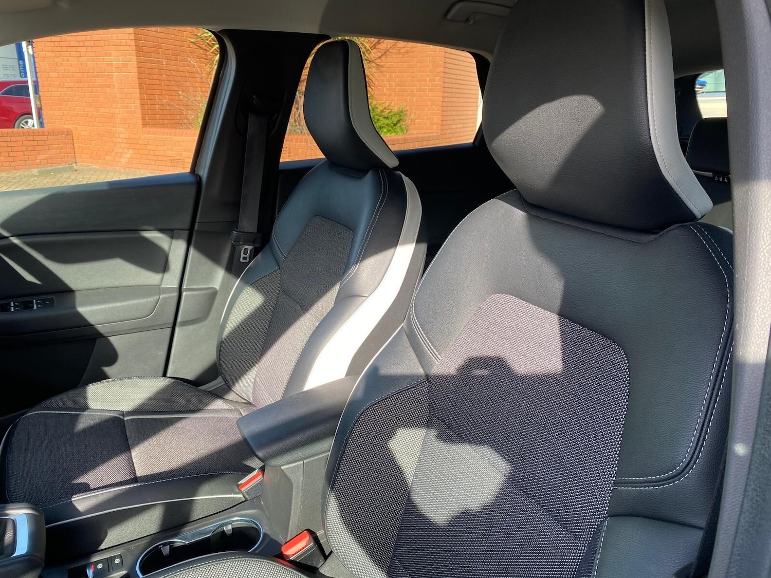 Used Renault Captur 2021 for sale - 77581410: Photo 29