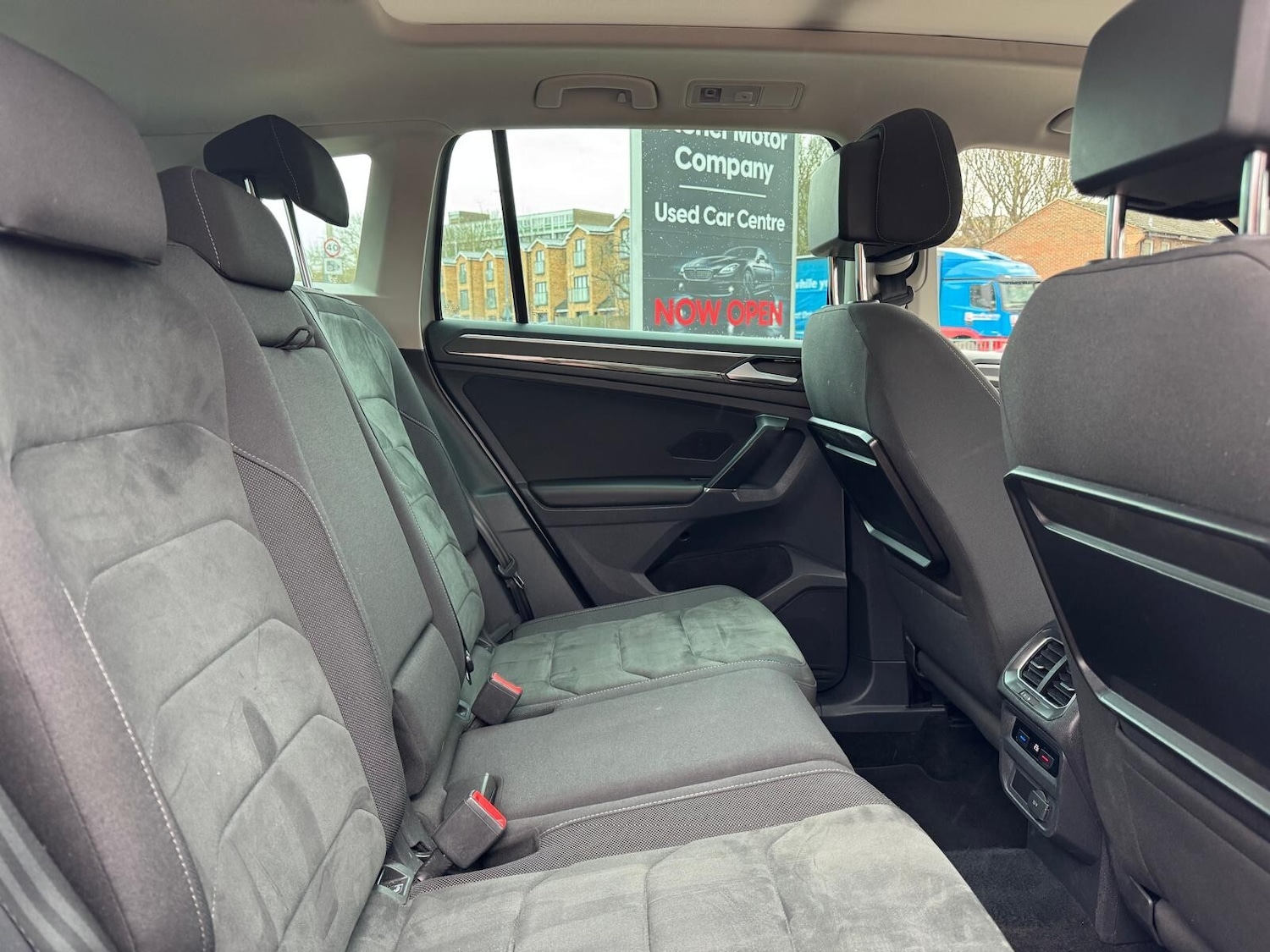 Used Volkswagen Tiguan 2016 for sale - 77099031: Photo 25