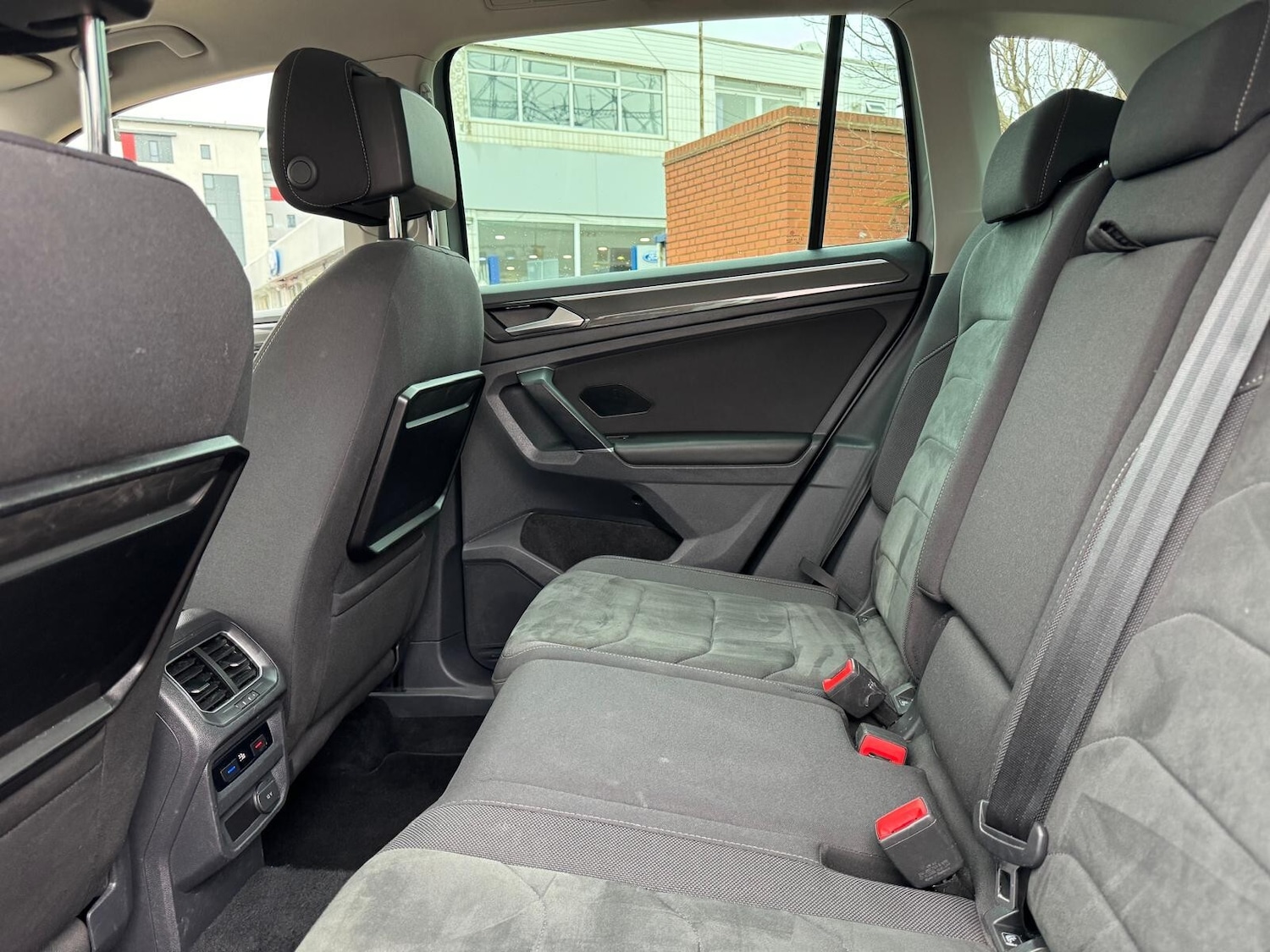 Used Volkswagen Tiguan 2016 for sale - 77099031: Photo 28