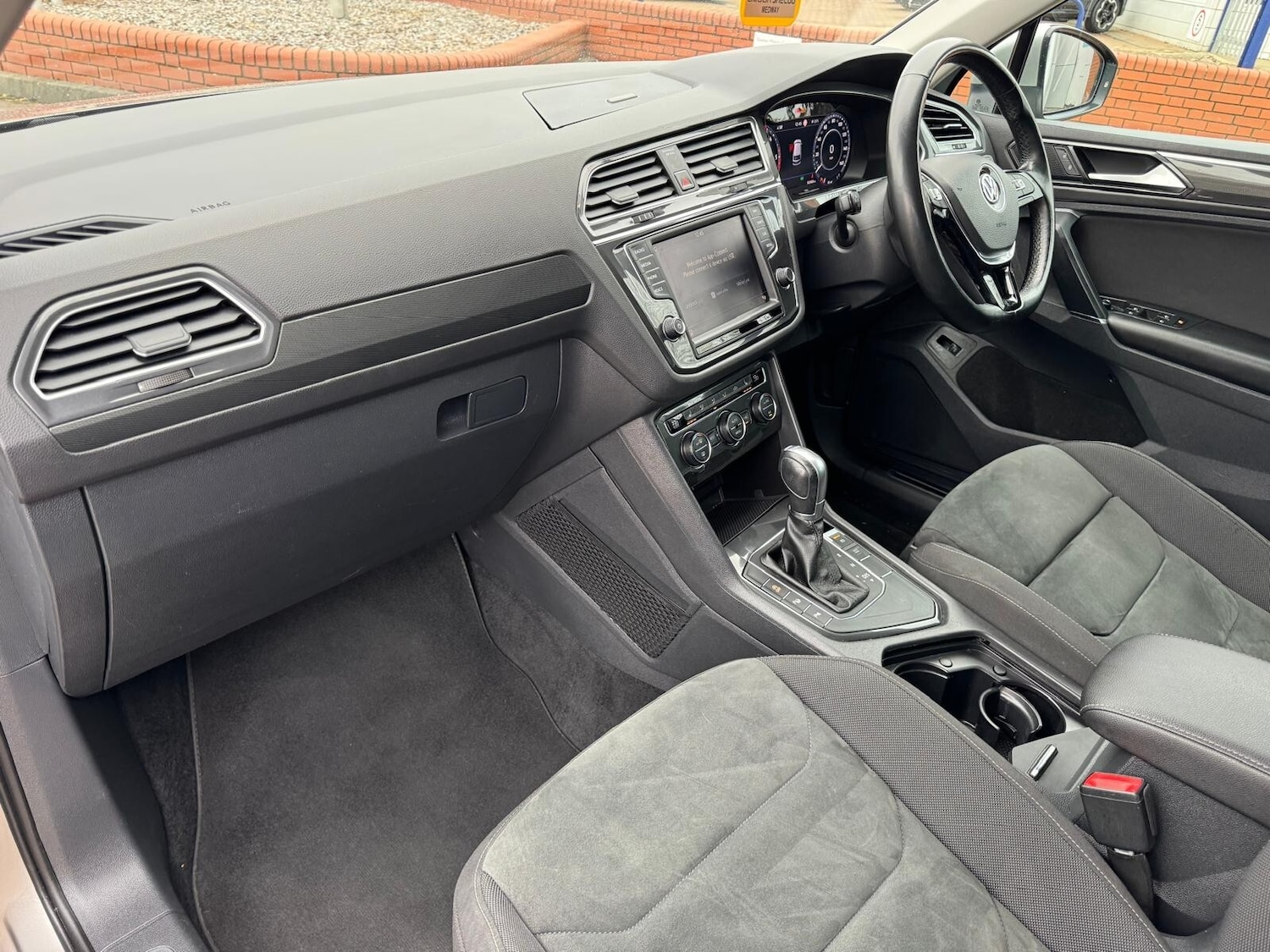 Used Volkswagen Tiguan 2016 for sale - 77099031: Photo 29