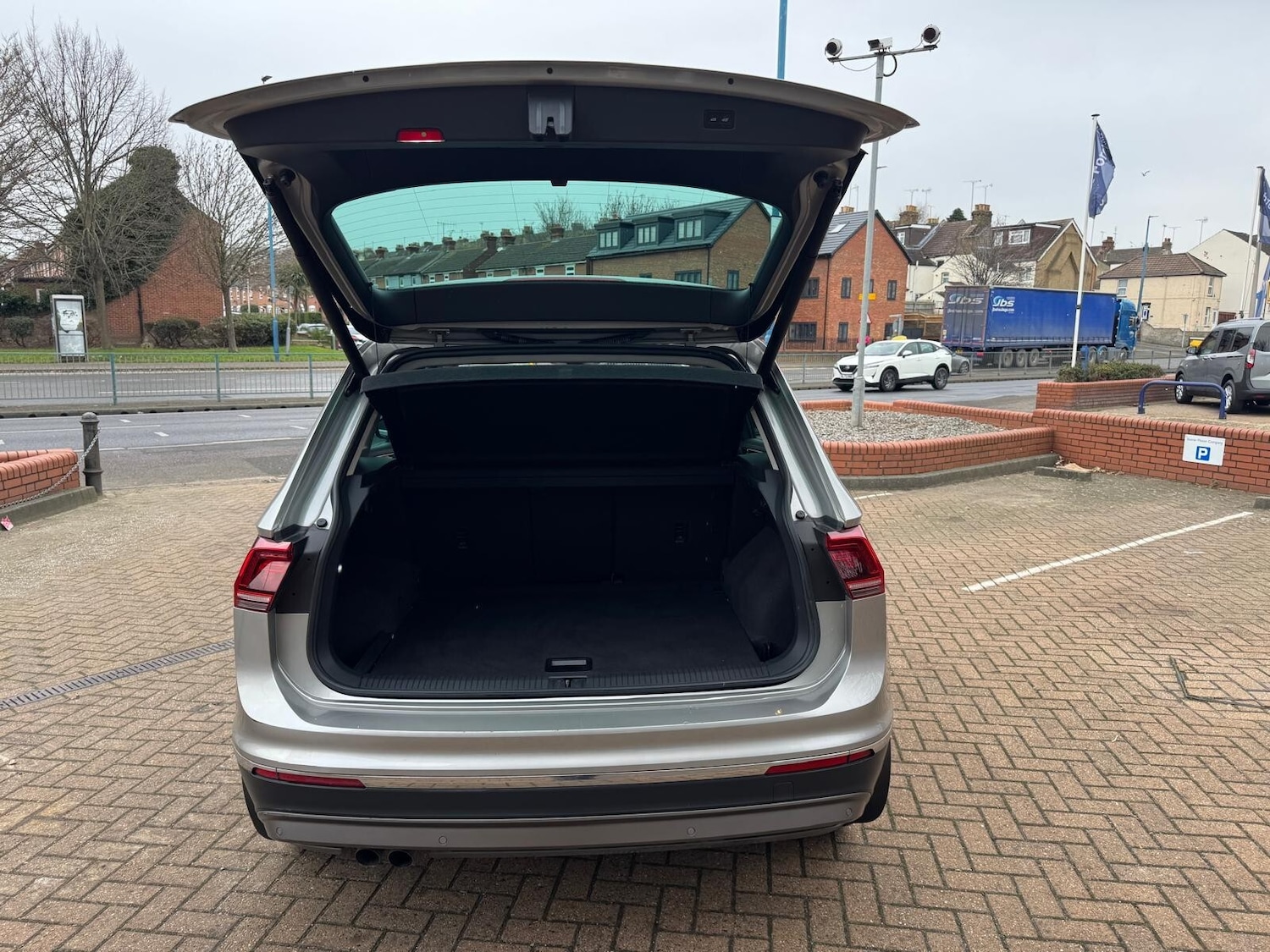 Used Volkswagen Tiguan 2016 for sale - 77099031: Photo 5