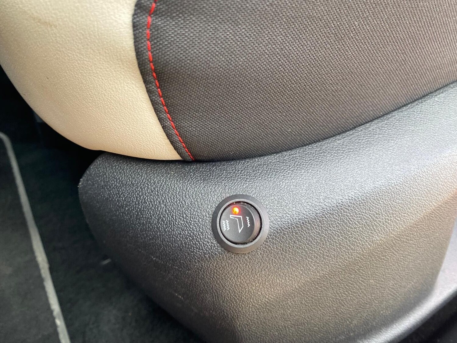 Used Volkswagen T-Roc 2020 for sale - 78215932: Photo 29