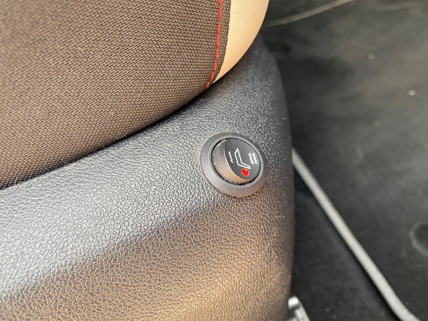 Used Volkswagen T-Roc 2020 for sale - 78215932: Photo 30