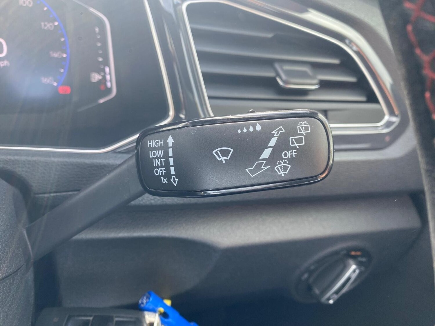 Used Volkswagen T-Roc 2020 for sale - 78215932: Photo 35