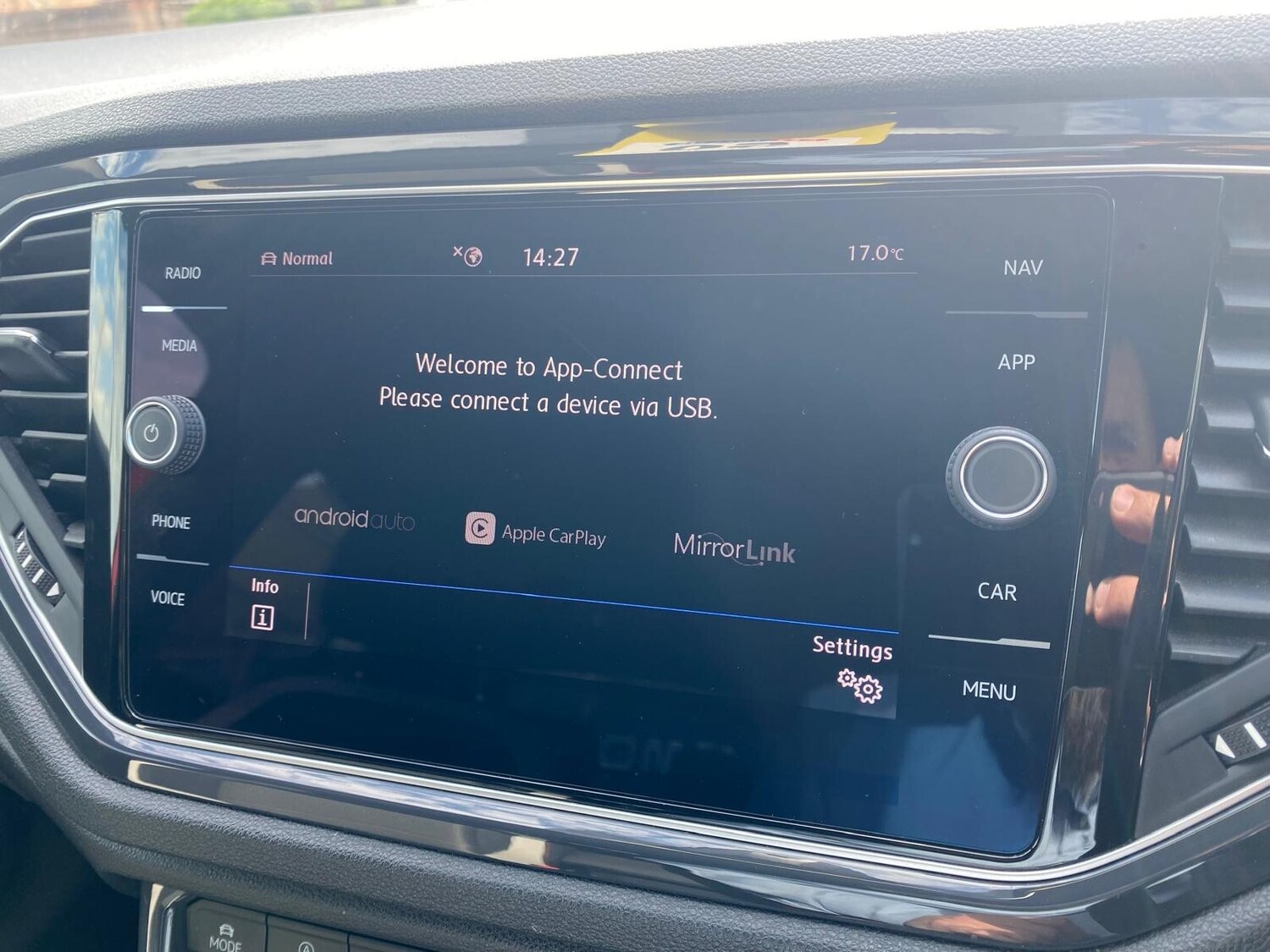 Used Volkswagen T-Roc 2020 for sale - 78215932: Photo 39