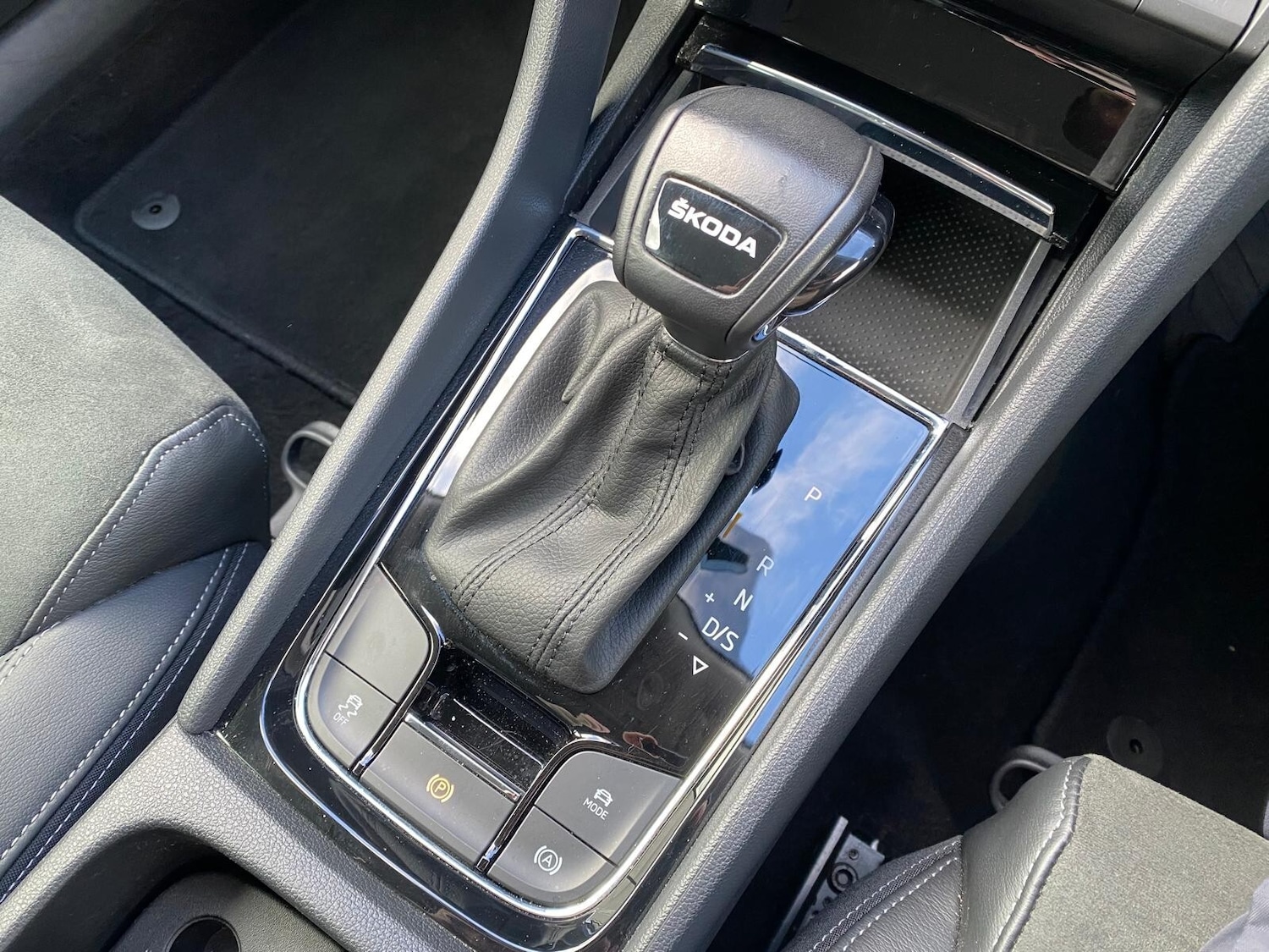 Used Skoda Karoq 2023 for sale - 78108740: Photo 40