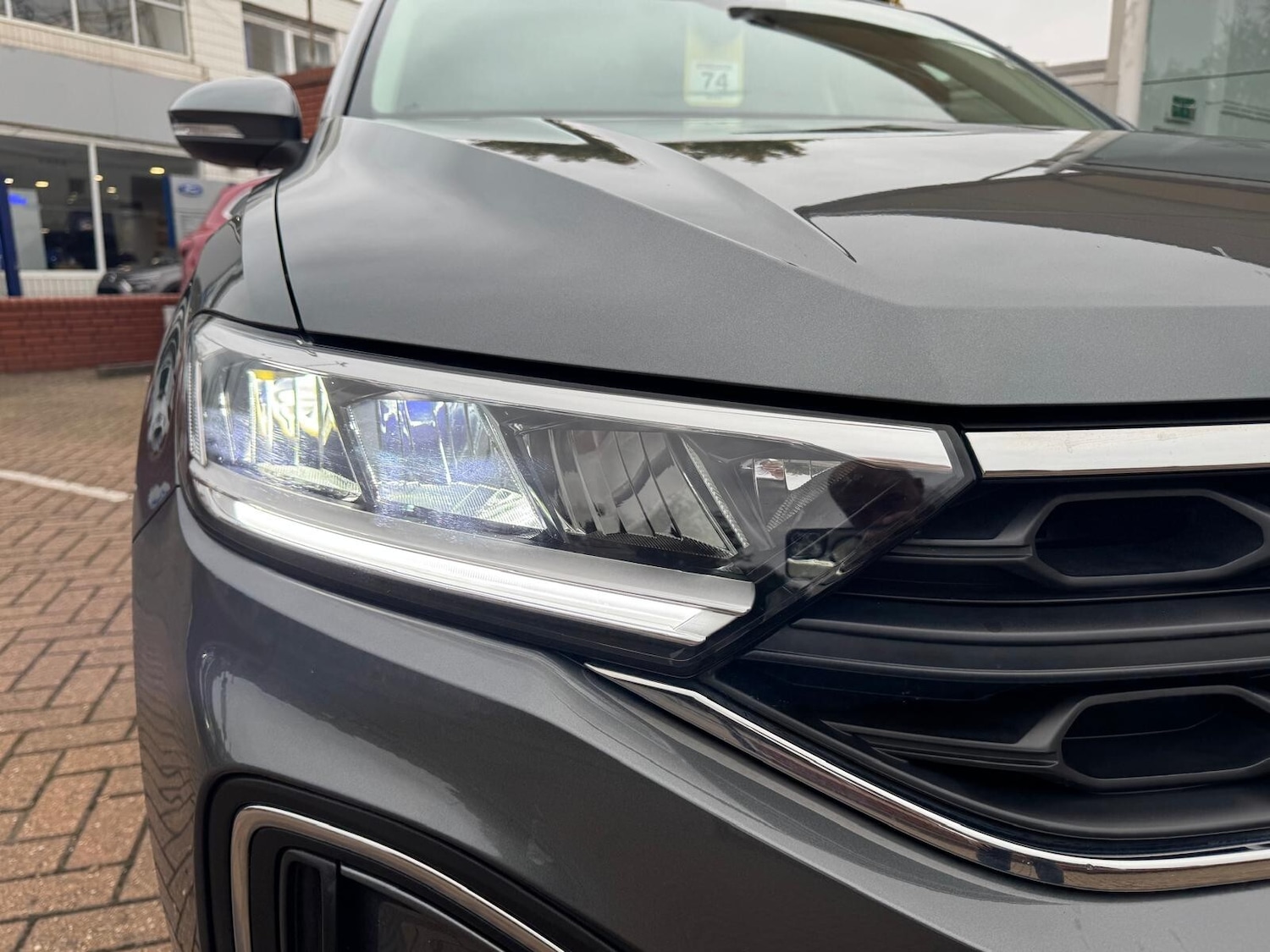 Used Volkswagen T-Roc 2024 for sale - 76871362: Photo 11