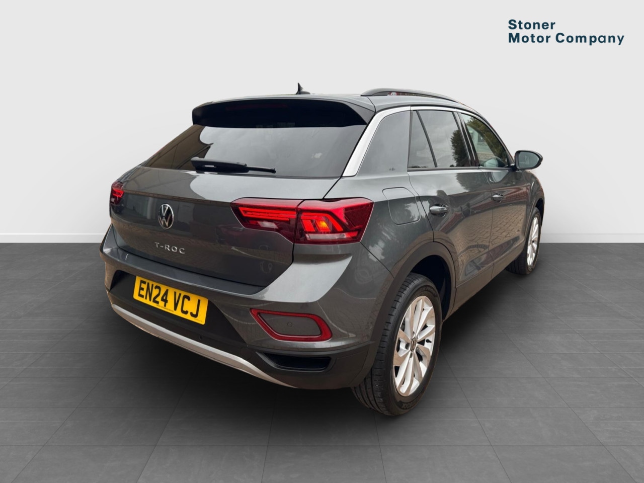 Used Volkswagen T-Roc 2024 for sale - 76871362: Photo 3