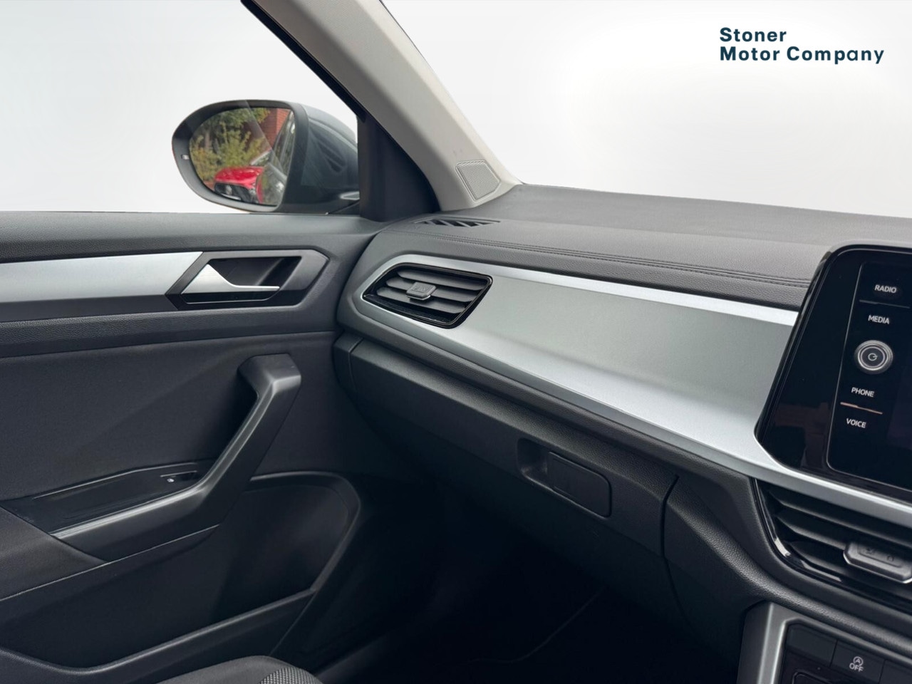 Used Volkswagen T-Roc 2024 for sale - 76871362: Photo 45