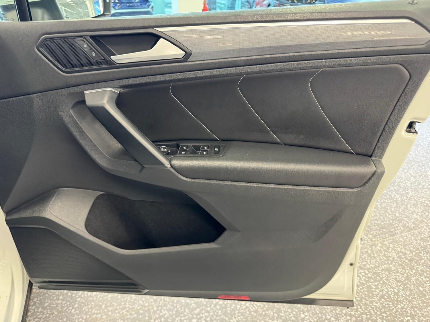 Used Volkswagen Tiguan 2018 for sale - 77911133: Photo 23