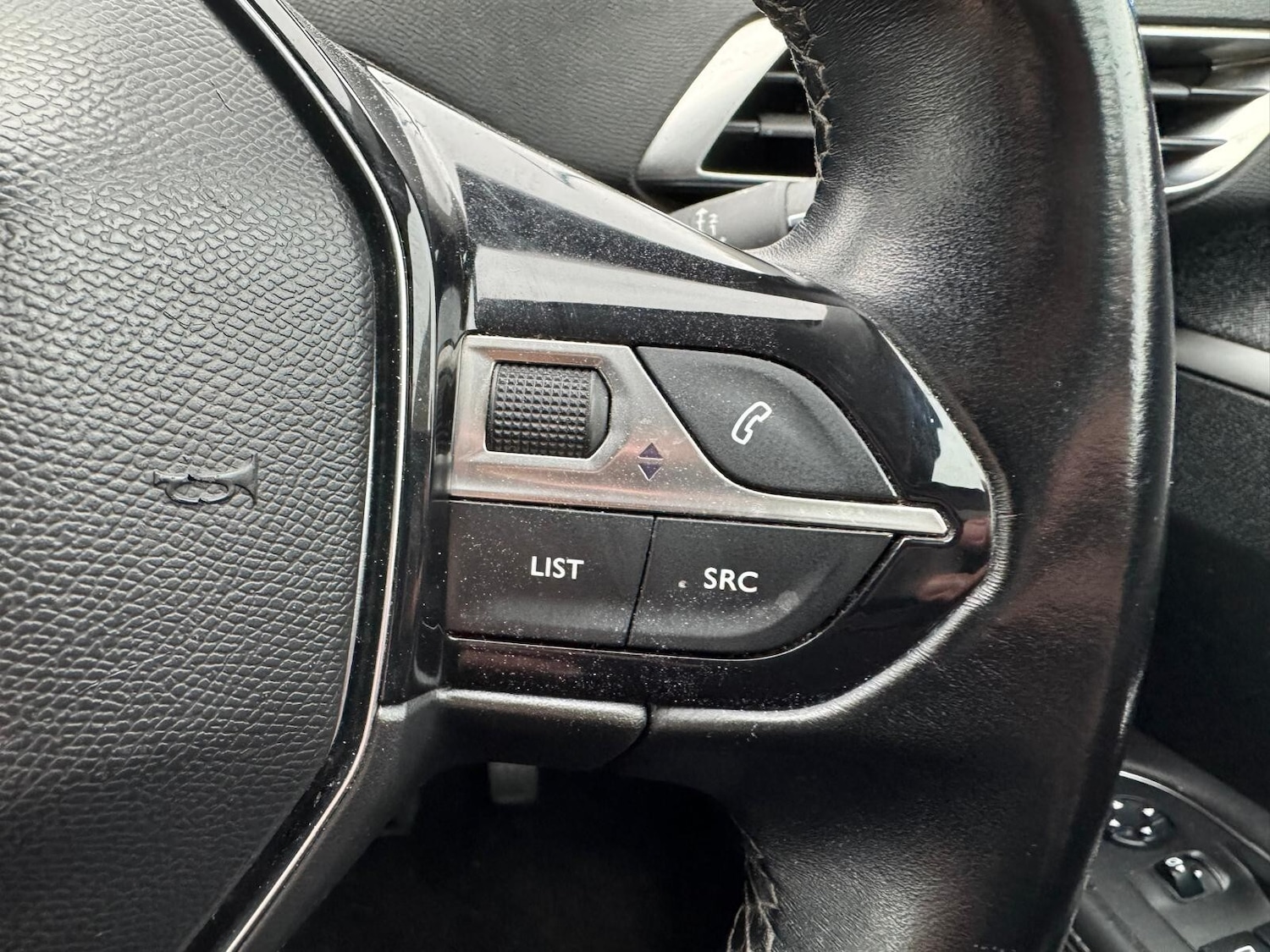 Used Peugeot 5008 2019 for sale - 77420436: Photo 34