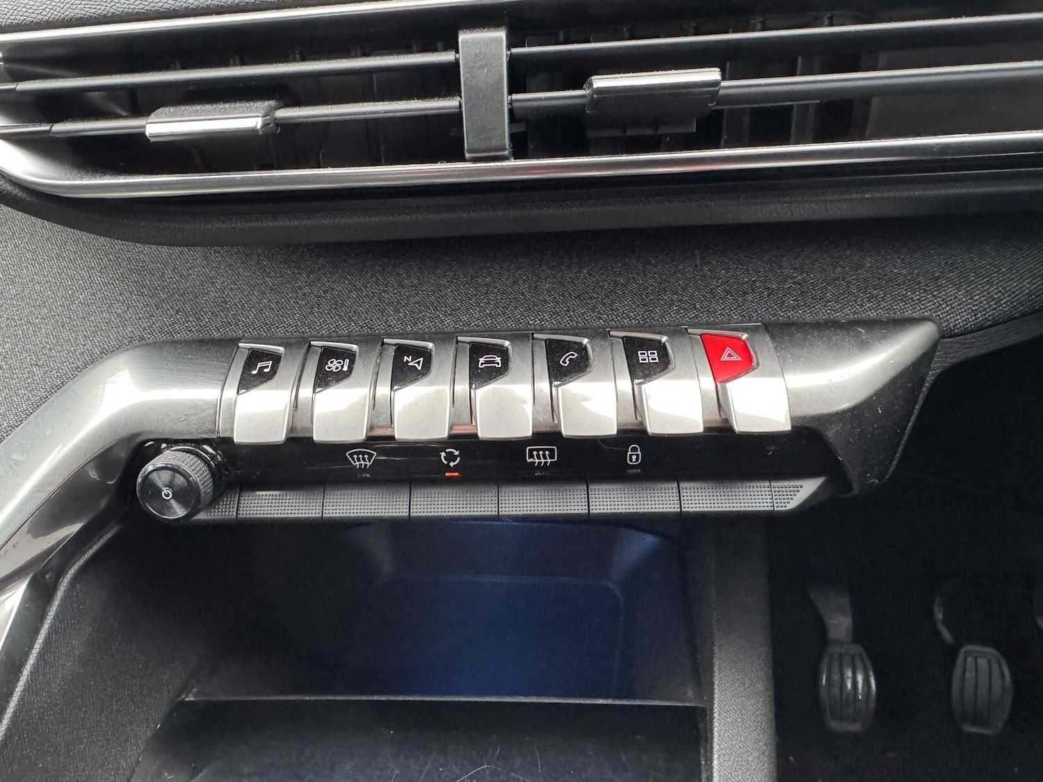 Used Peugeot 5008 2019 for sale - 77420436: Photo 44