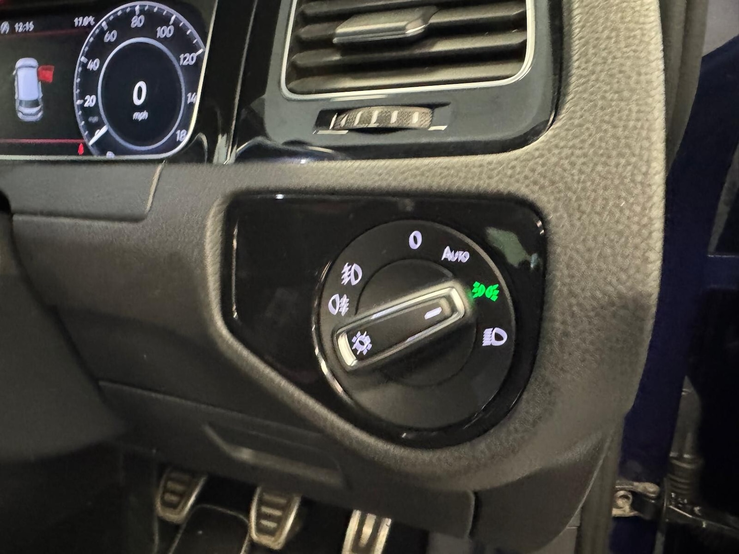 Used Volkswagen Golf 2019 for sale - 77235453: Photo 21