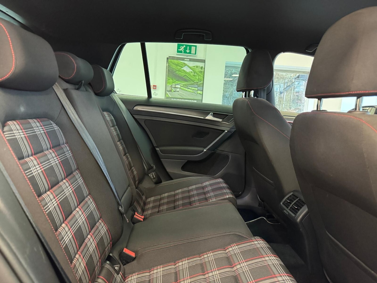 Used Volkswagen Golf 2019 for sale - 77235453: Photo 24