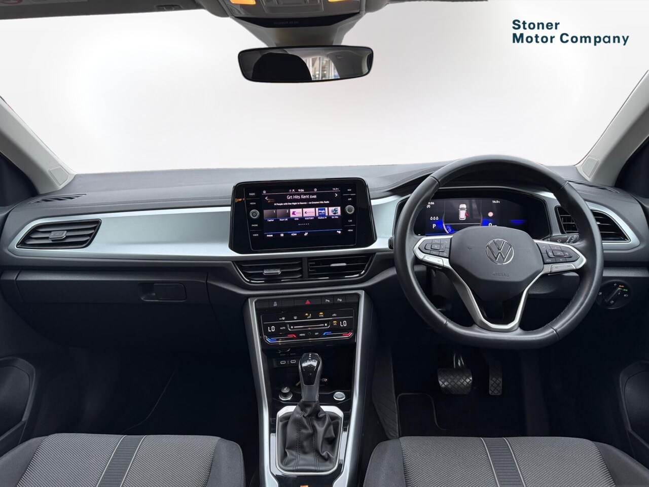 Used Volkswagen T-Roc 2024 for sale - 76840639: Photo 27