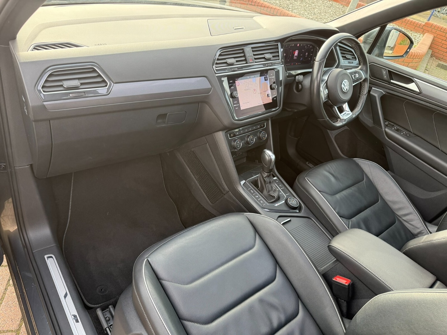 Used Volkswagen Tiguan 2019 for sale - 77950571: Photo 31