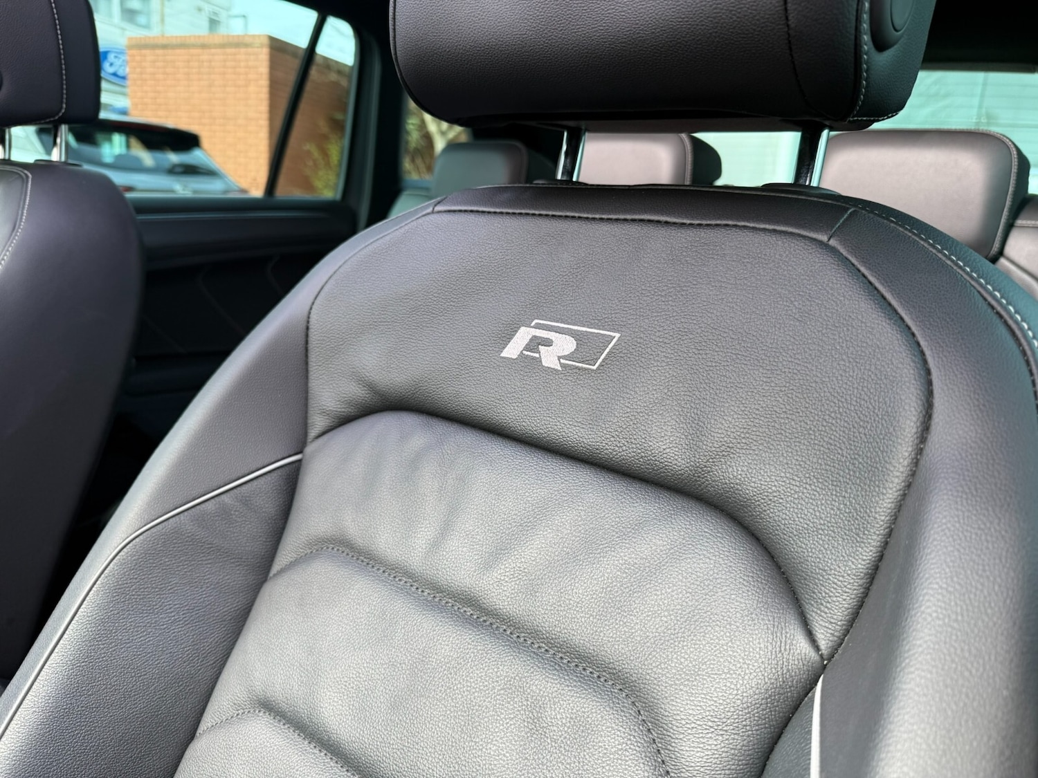 Used Volkswagen Tiguan 2019 for sale - 77950571: Photo 37