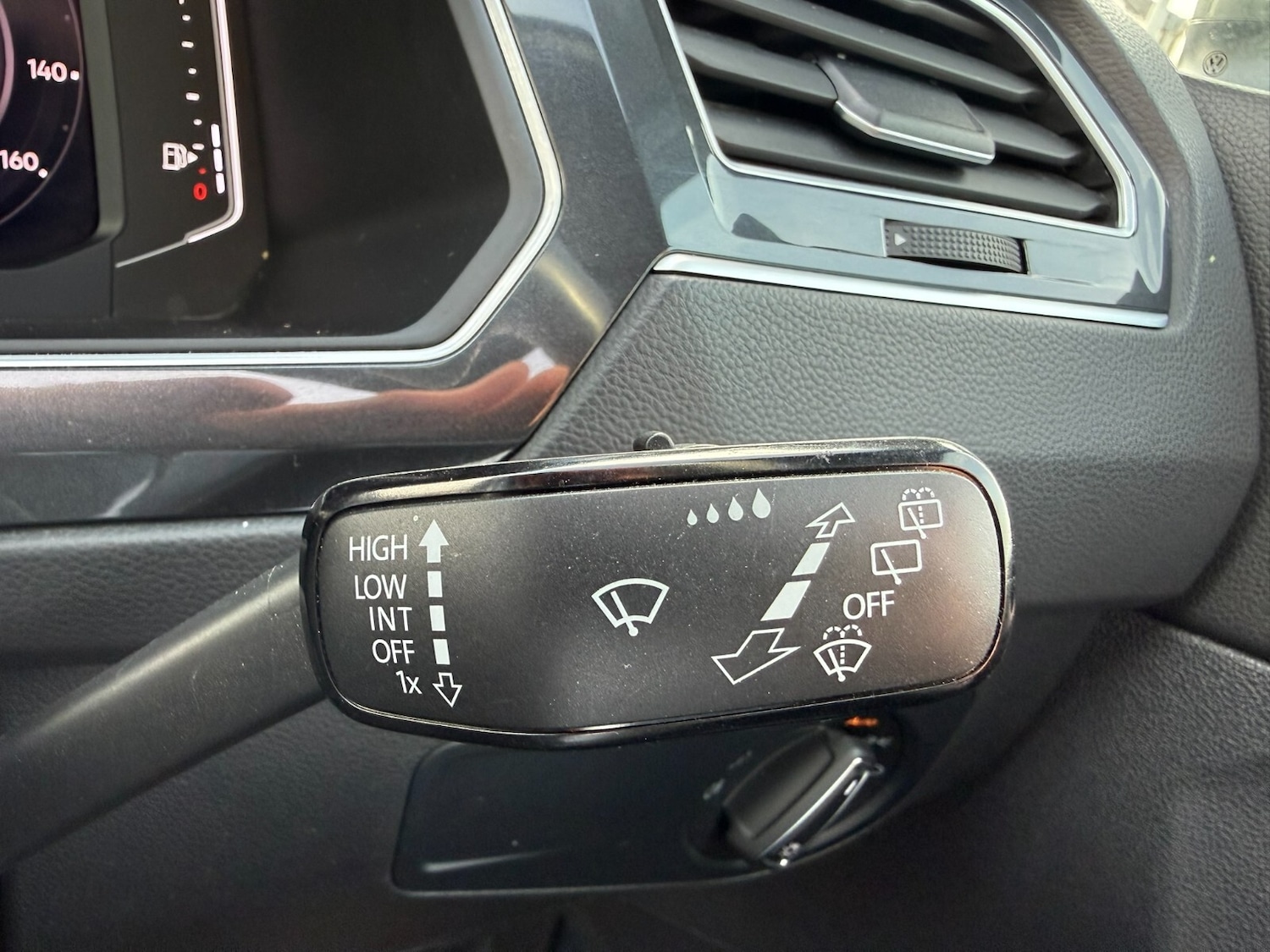 Used Volkswagen Tiguan 2019 for sale - 77950571: Photo 56