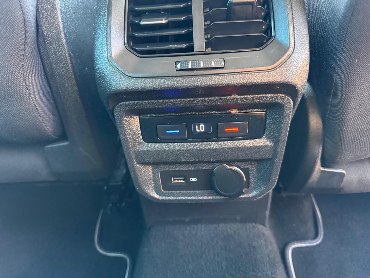 Used Volkswagen Tiguan 2020 for sale - 77067847: Photo 24