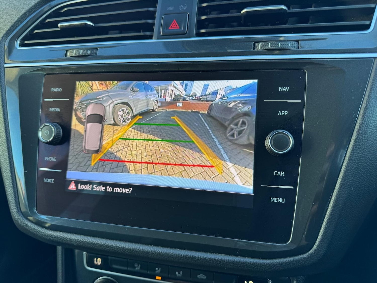 Used Volkswagen Tiguan 2020 for sale - 77067847: Photo 35