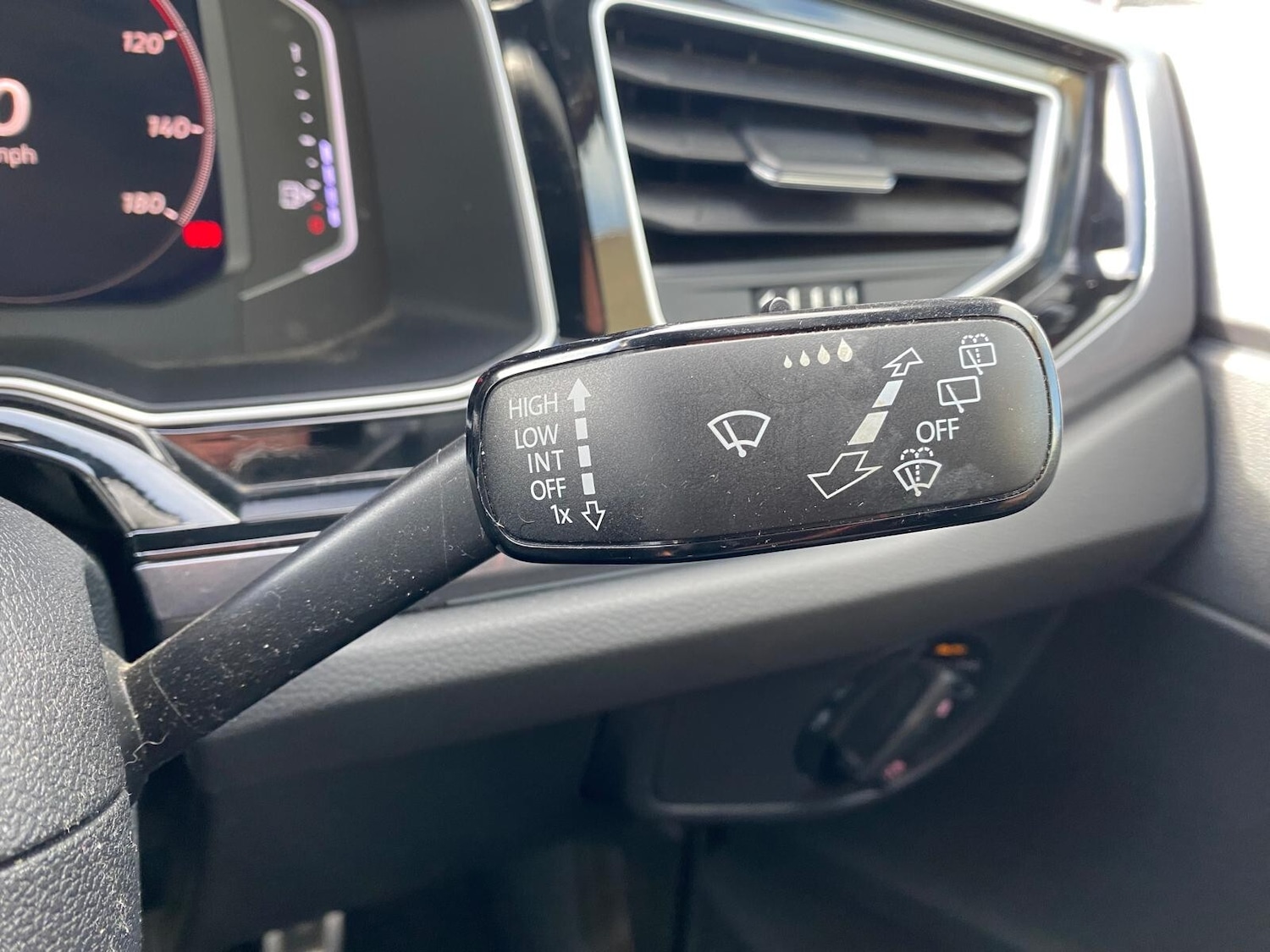 Used Volkswagen Polo 2019 for sale - 77903322: Photo 32