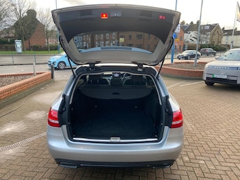 Used Mercedes-Benz C Class 2017 for sale - 77545233: Photo