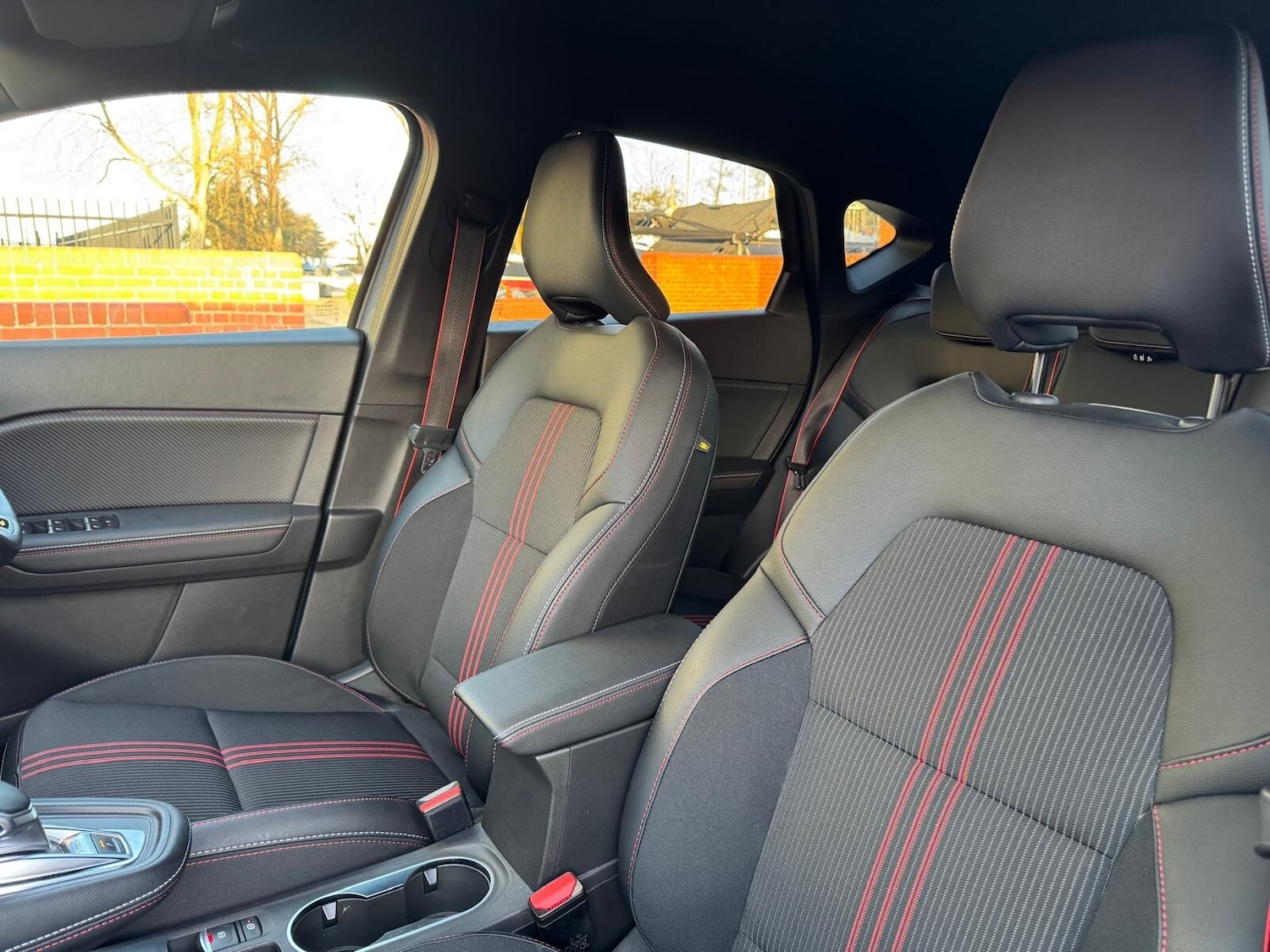 Used Renault Captur 2022 for sale - 77013089: Photo 28