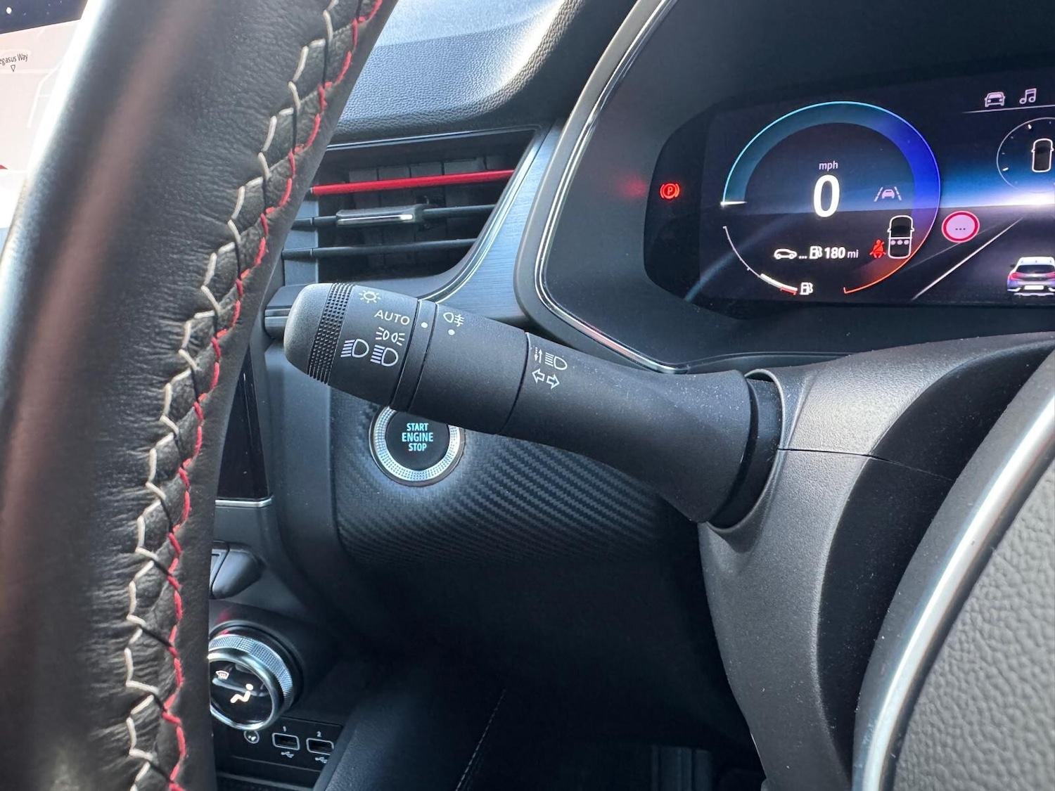 Used Renault Captur 2022 for sale - 77013089: Photo 32