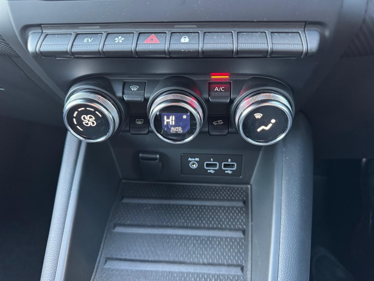 Used Renault Captur 2022 for sale - 77013089: Photo 38