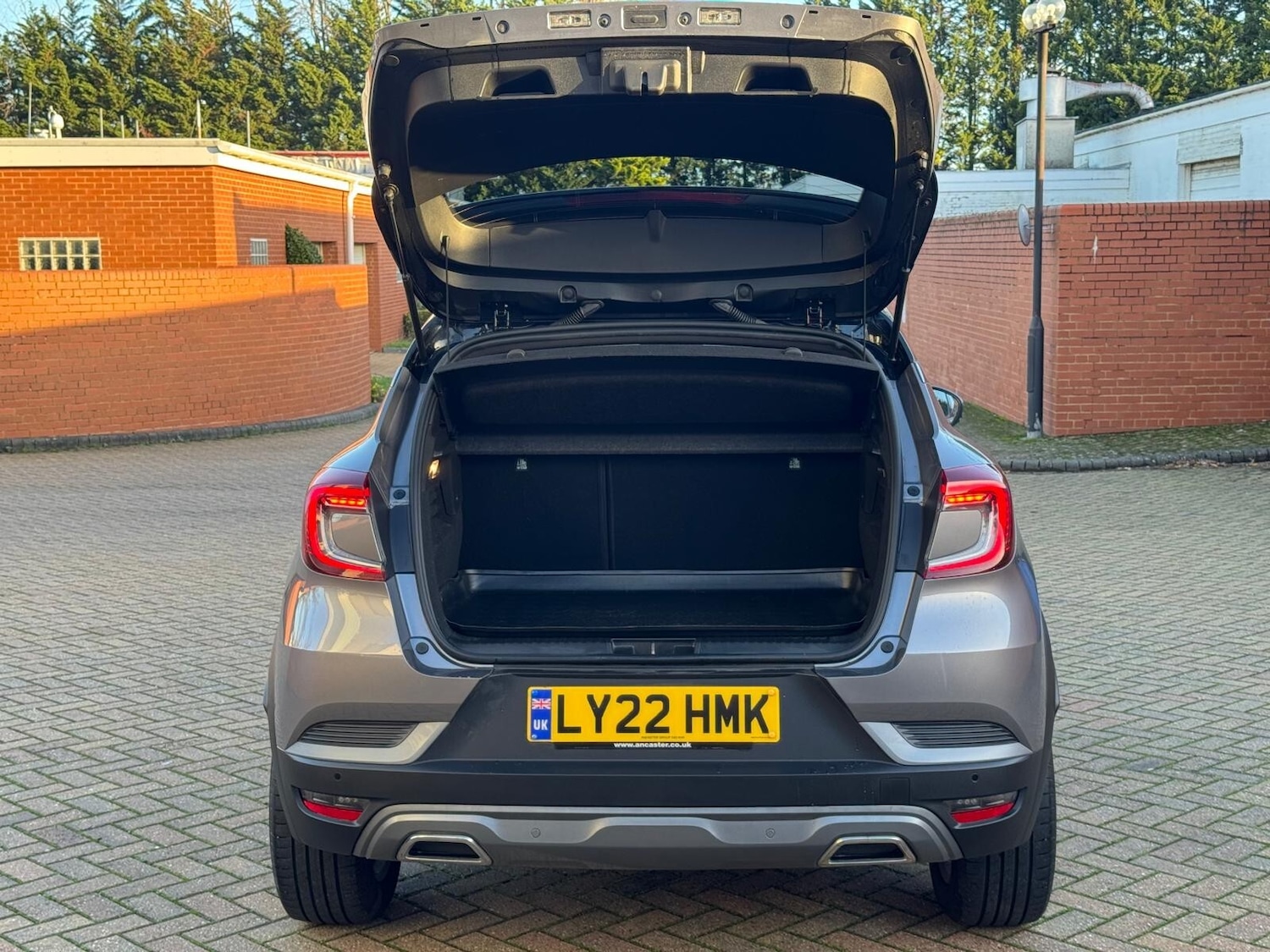 Used Renault Captur 2022 for sale - 77013089: Photo 4