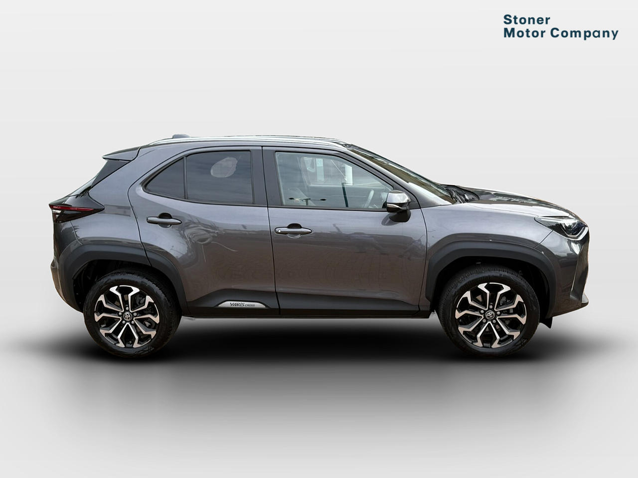 Used Toyota Yaris Cross 2022 for sale - 76840636: Photo 2