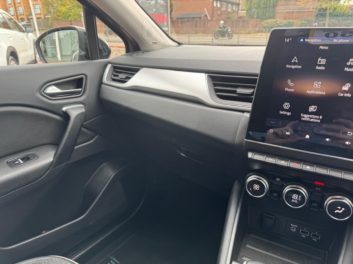 Used Renault Captur 2021 for sale - 76840645: Photo 43