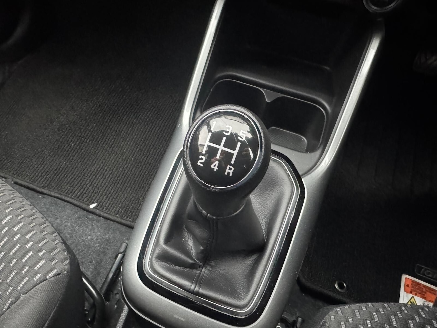 Used Suzuki Ignis 2024 for sale - 76894830: Photo 39