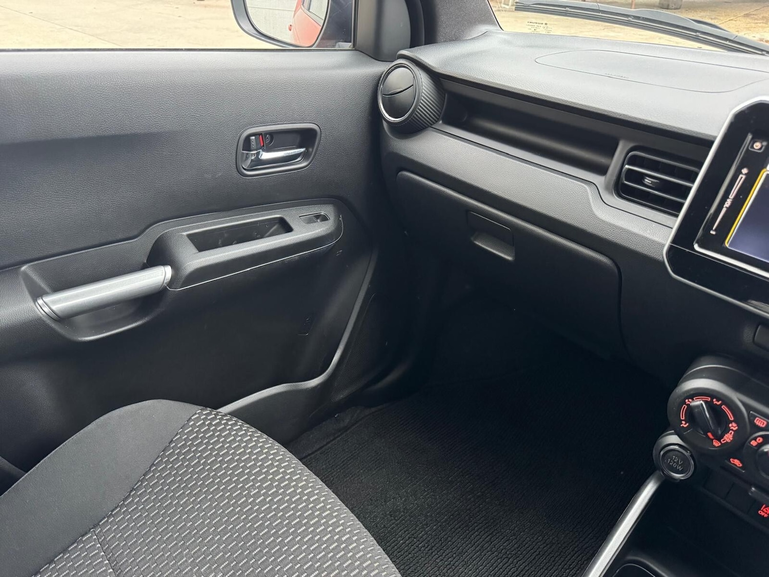 Used Suzuki Ignis 2024 for sale - 76894830: Photo 42