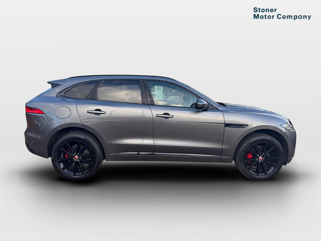 Used Jaguar F-Pace 2017 for sale - 76872610: Photo 2