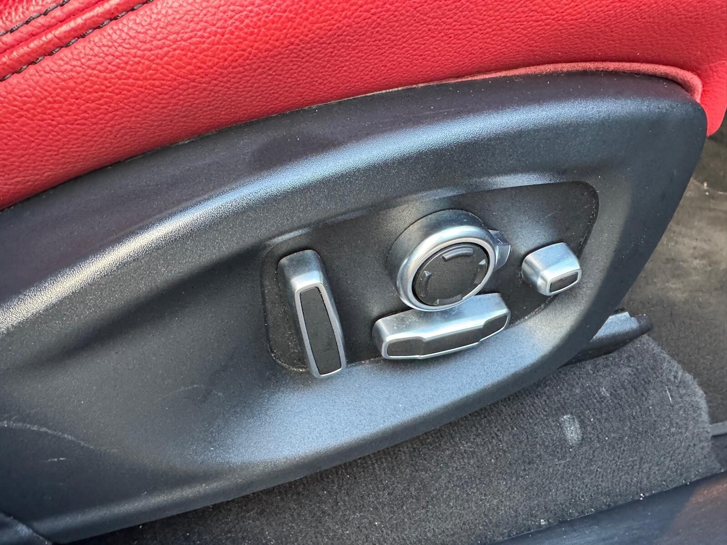 Used Jaguar F-Pace 2017 for sale - 76872610: Photo 21