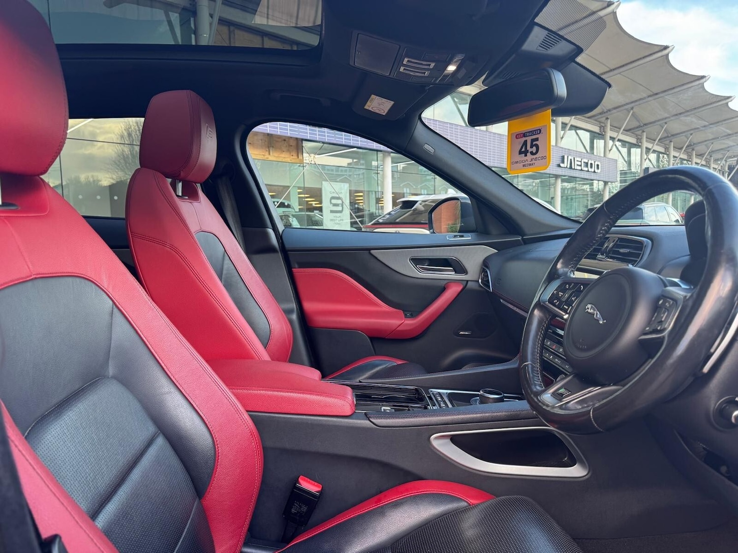 Used Jaguar F-Pace 2017 for sale - 76872610: Photo 26