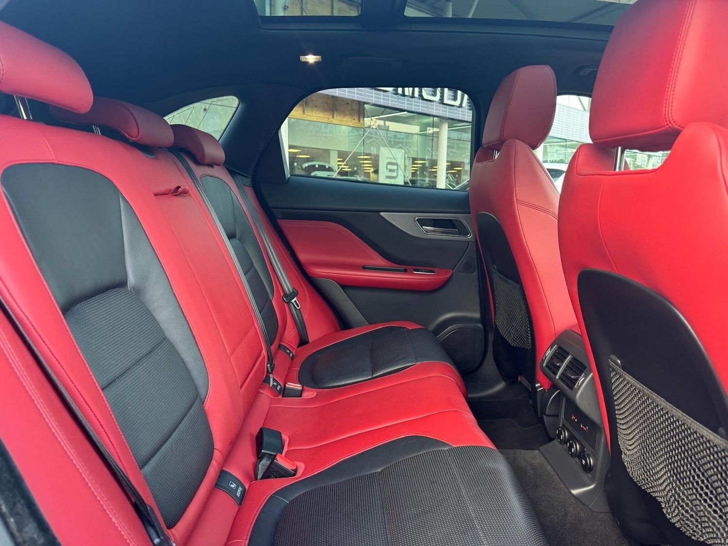 Used Jaguar F-Pace 2017 for sale - 76872610: Photo 27