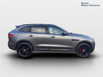 Used Jaguar F-Pace 2017 for sale - 76872610: Photo